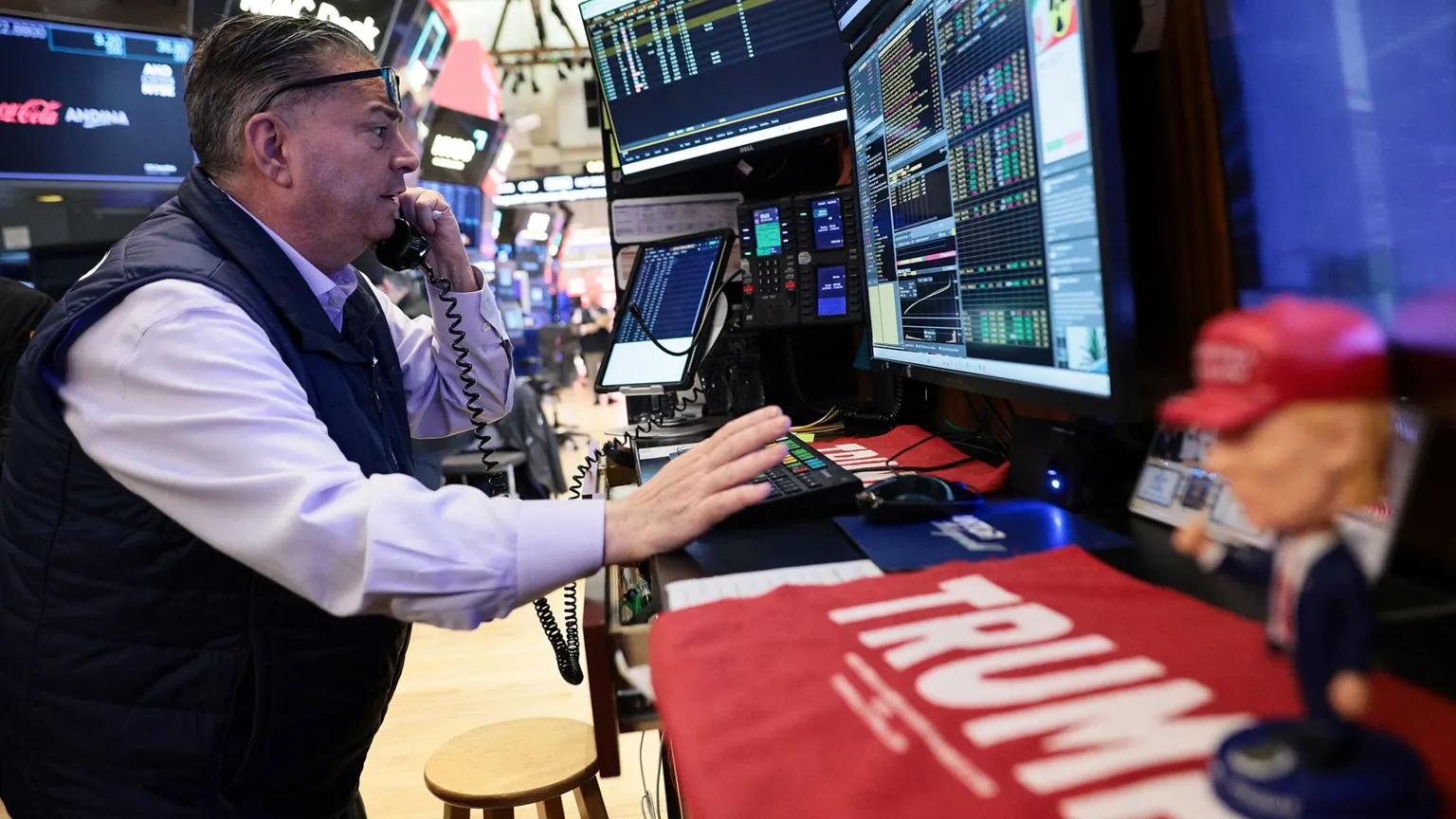 Oil Falls, Stocks Surge on US-Iran Ceasefire Plan